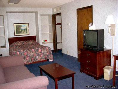 Sunflower Inn & Suites - Garden City Bilik gambar
